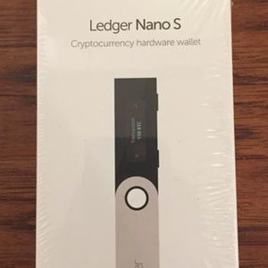 Ledger Nano S Cryptocurrency Wallet
